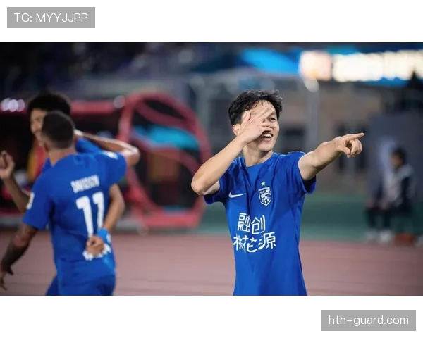 国安掀起换帅风暴,杨立瑜弃用引发争议,球队中坚失衡的危机究竟如何解决? 国安掀起换帅风暴,杨立瑜弃用引发争议,球队中坚失衡的危机究竟如何解决?