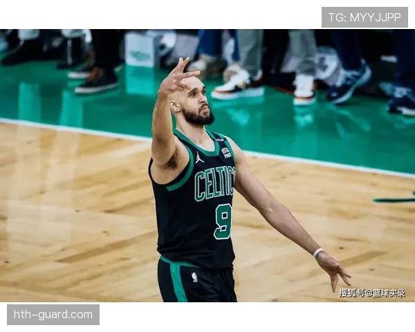 德里克·怀特挡拆频率提升，拉开进攻空间提升三分命中率